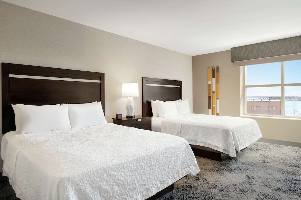 Room, 2 Queen Beds, Accessible, Non Smoking - Photo 2