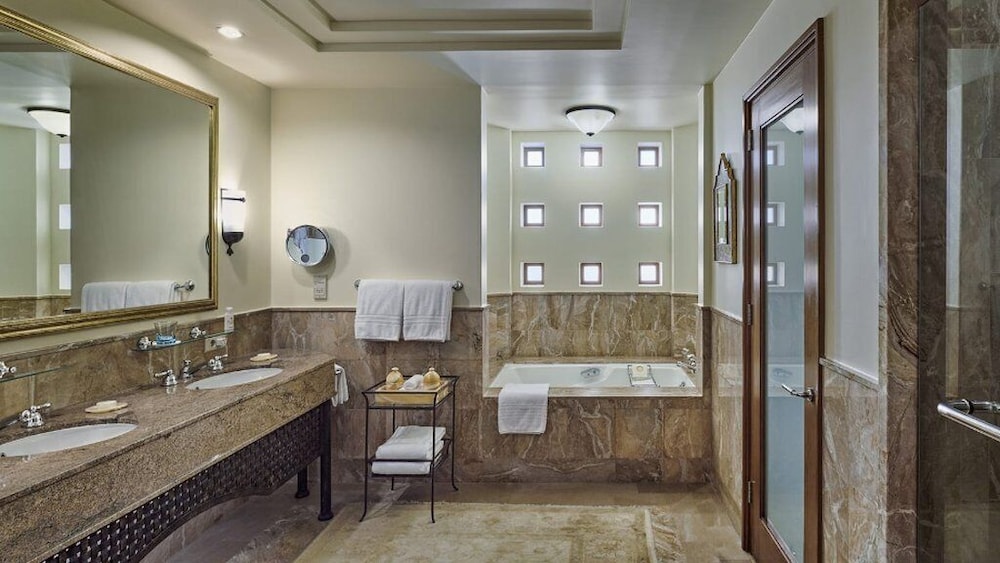 Superior Room, 2 Twin Beds (Palm View) - Photo 2
