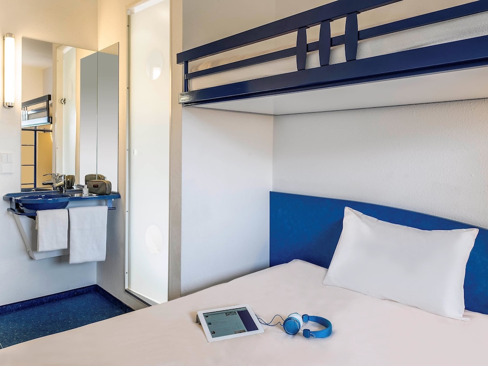 Triple Room, Multiple Beds photo 1