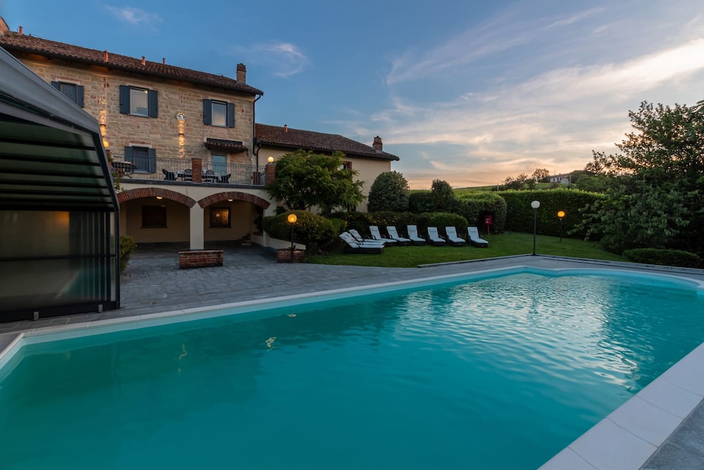 Antico Casale Vignale Stunning View and Pool, Billede 18
