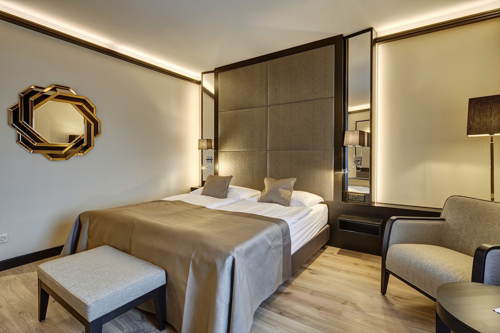 Deluxe Design Double Room photo 3