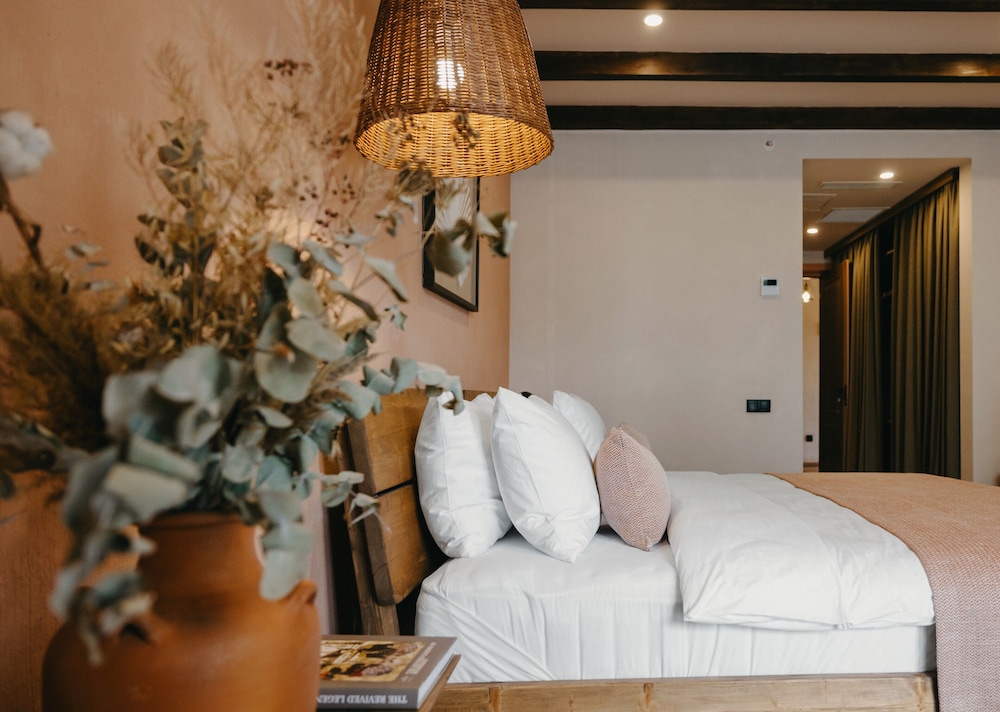 Standard Double Room, Balcony, Garden View