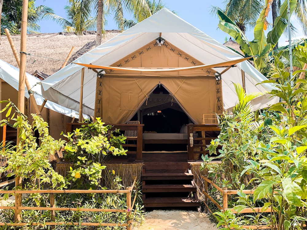 Luxury Tent, 1 Bedroom, Private Bathroom photo 2