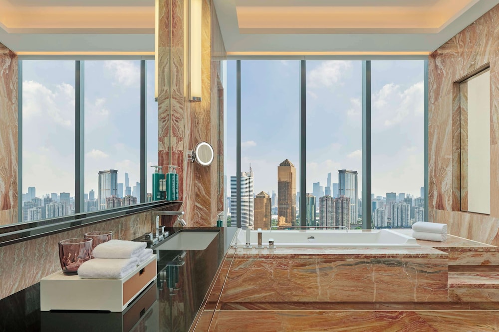 Corner Junior Suite - Photo 3
