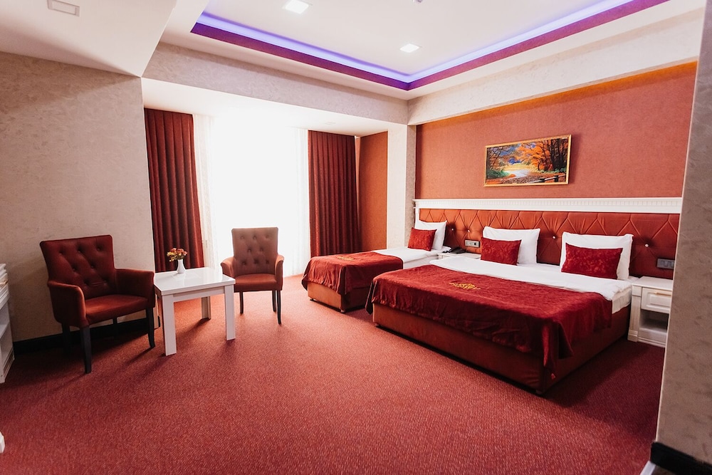 Deluxe Double or Twin Room, City View
