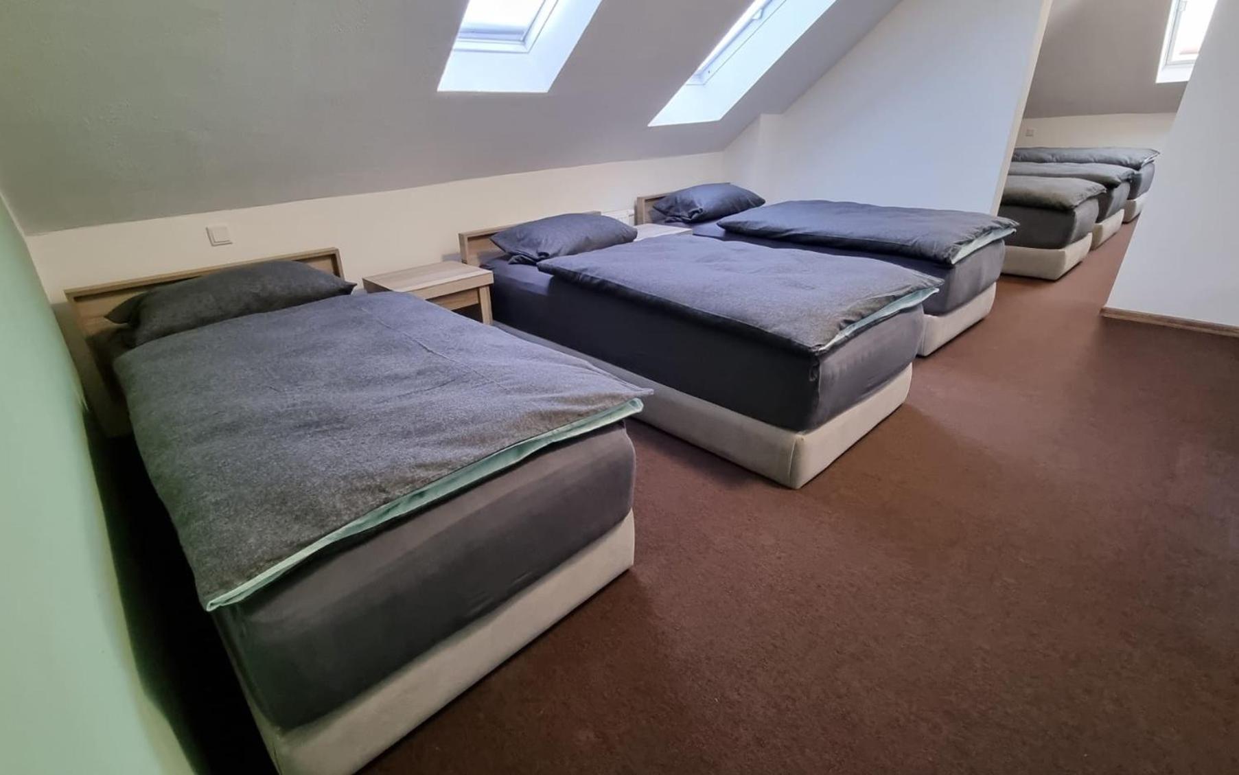 Mixed Dormitory Room photo 3