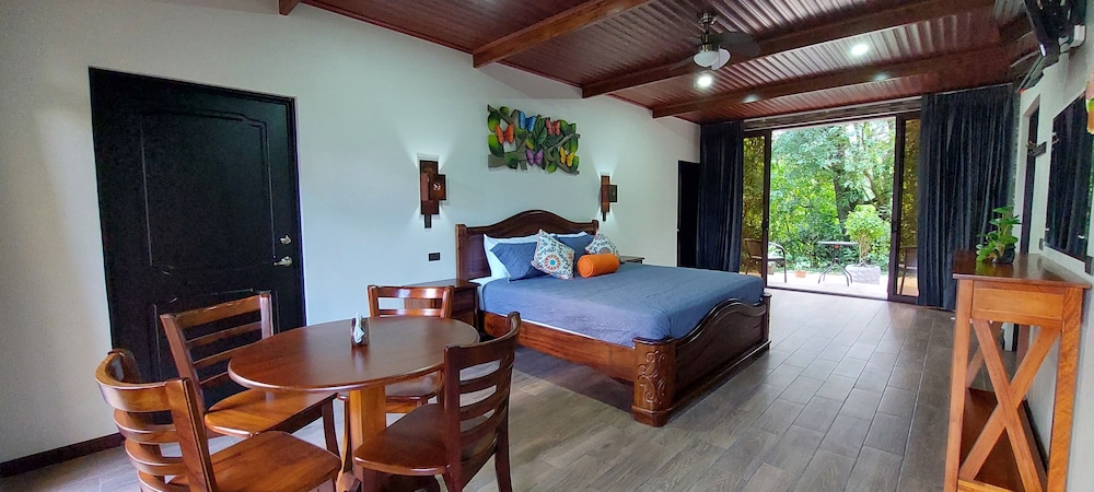 Deluxe Suite, Balcony, Garden View