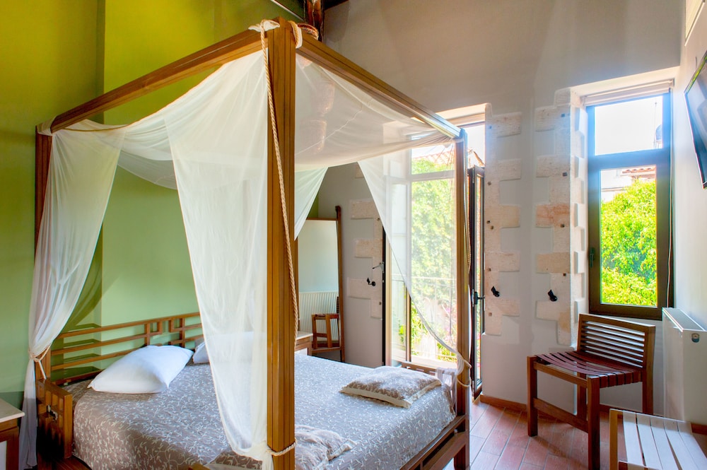 Standard Room - Photo 10