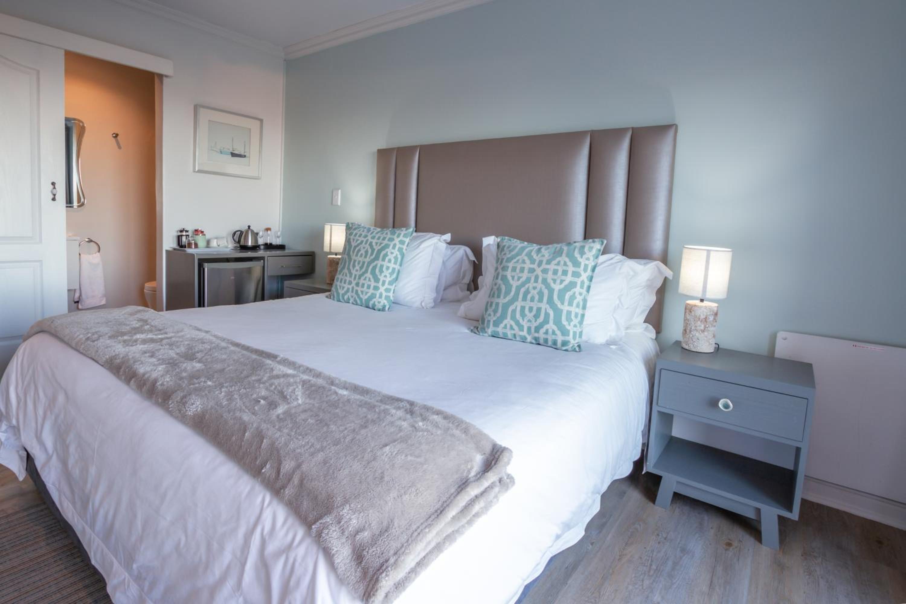Classic Twin Room - Photo 3