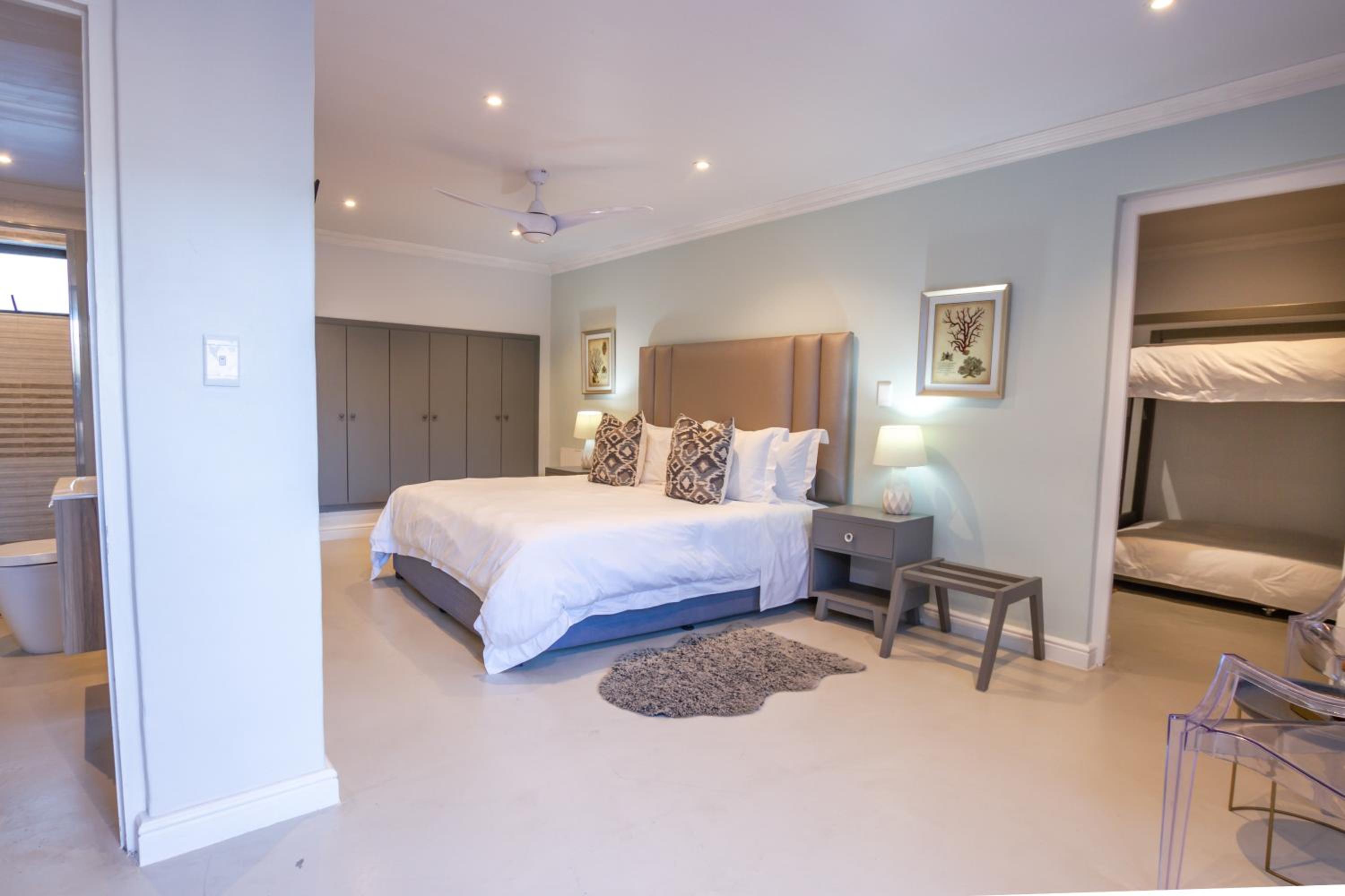 Deluxe Family Room - Photo 4