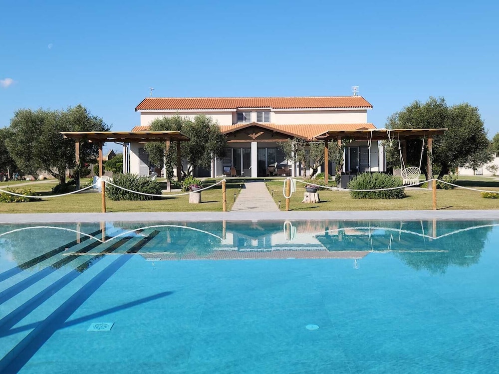 Superior Apartment, 2 Bedrooms, Private Bathroom, Pool View