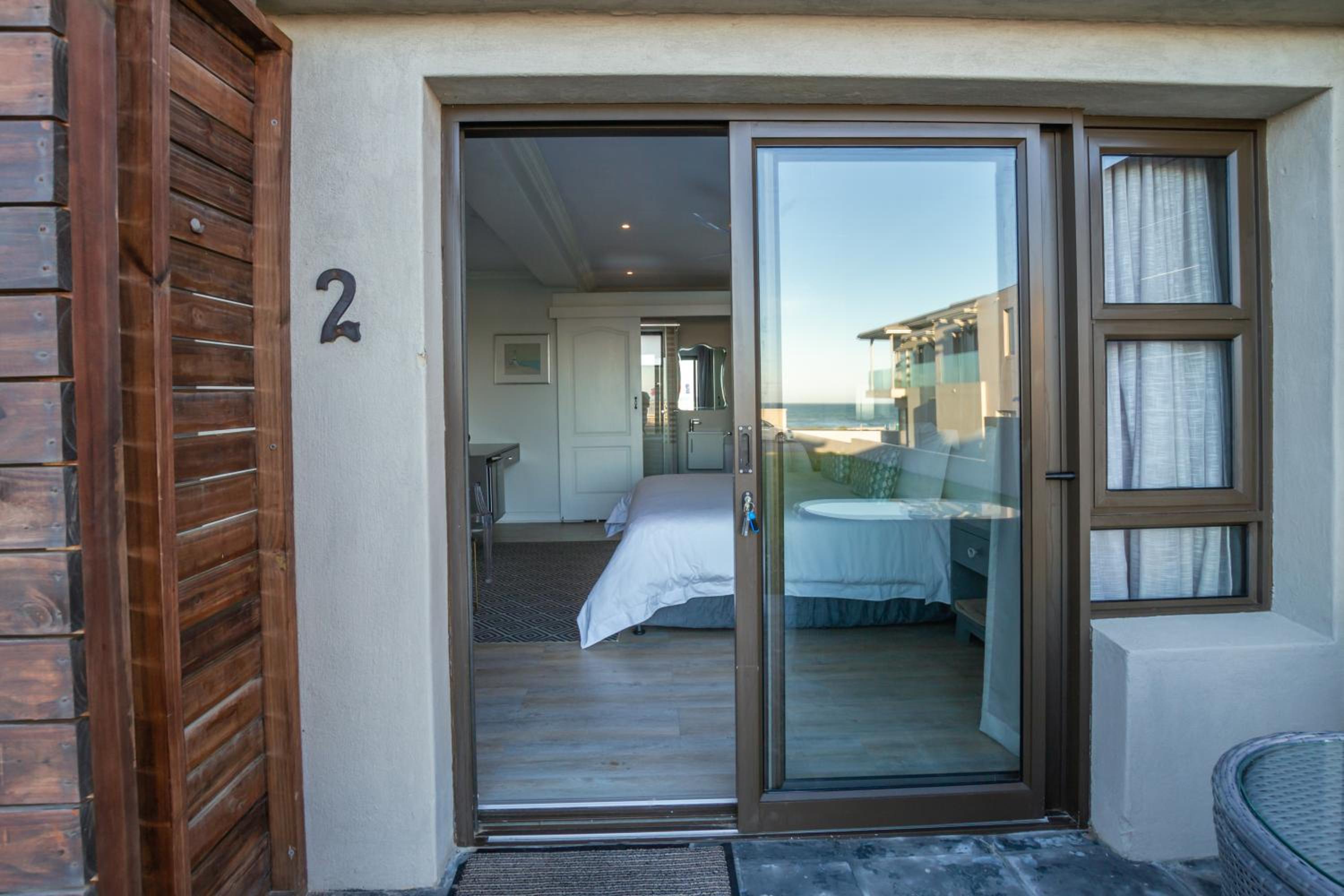 Deluxe Double or Twin Room with Sea View