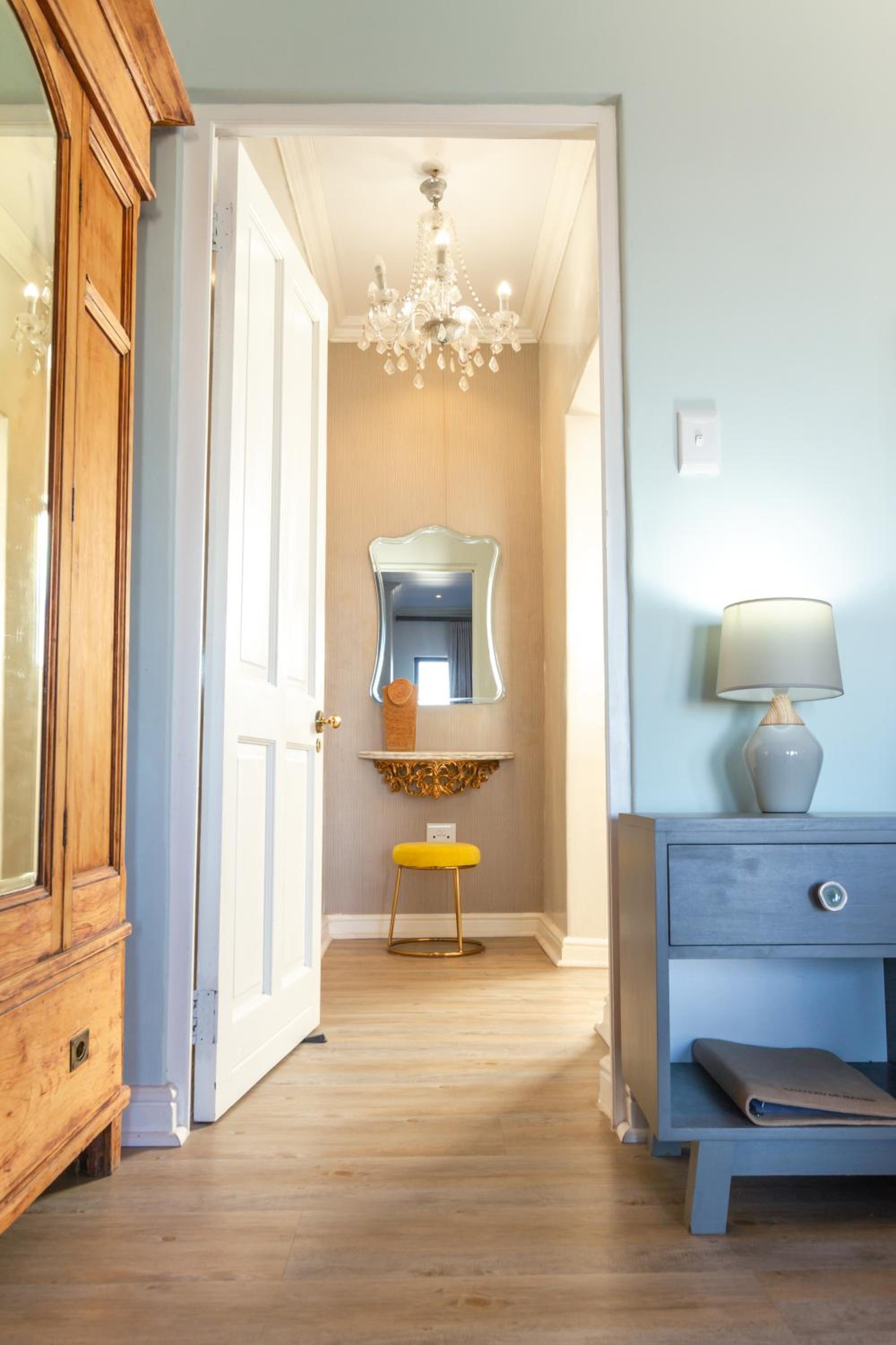 Executive King Room - Photo 10