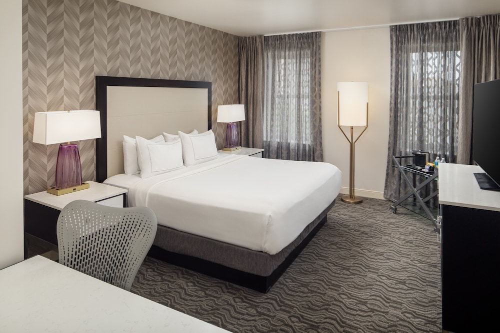 King Suite photo 2