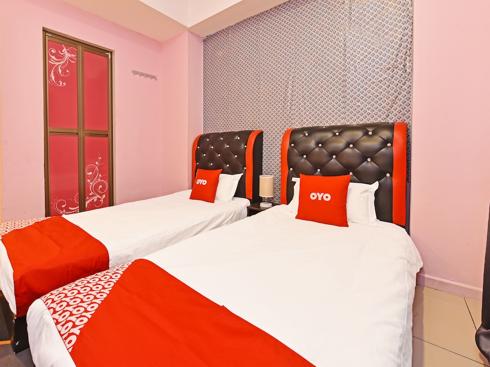 Deluxe Twin Room photo 3