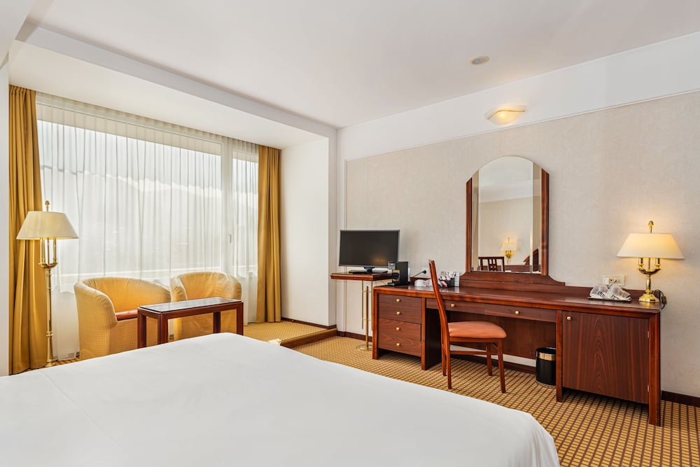 Executive King Room with SPA access photo 2