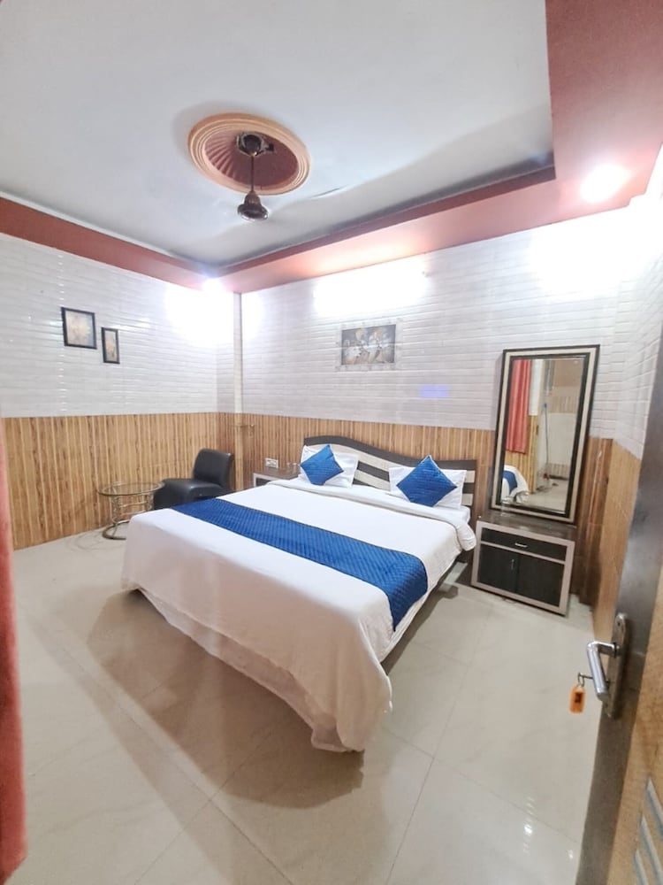 Luxury Double Room, City View