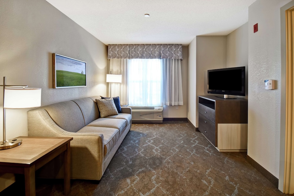 Suite, 2 Double Beds, Accessible, Bathtub (Mobility & Hearing) - Photo 1