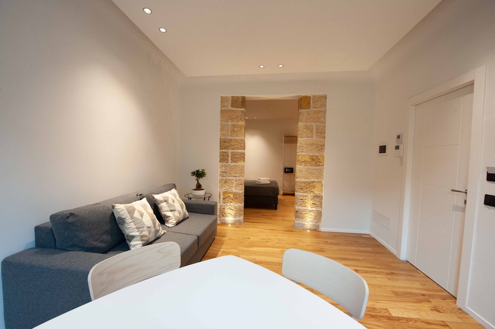 Exclusive Apartment photo 2