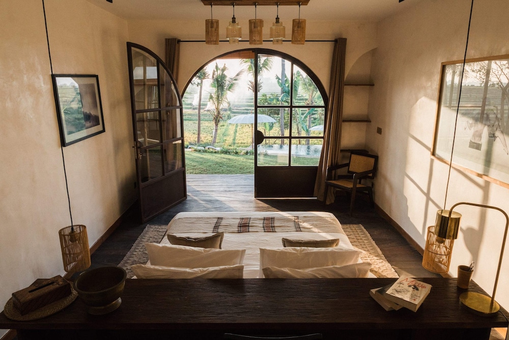 Villa, 6 Bedrooms, Smoking, Private Pool