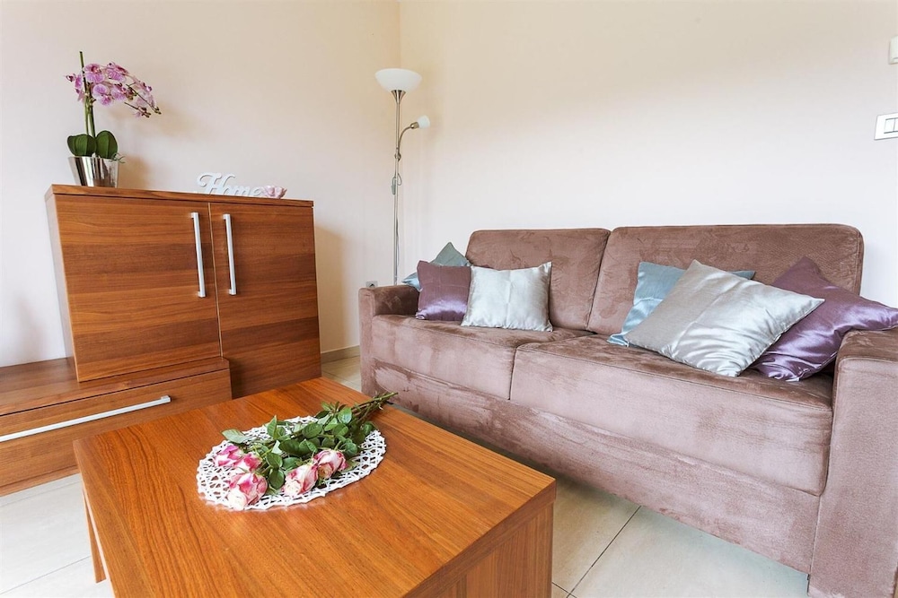 Family Suite, 2 Bedrooms, Balcony photo 3