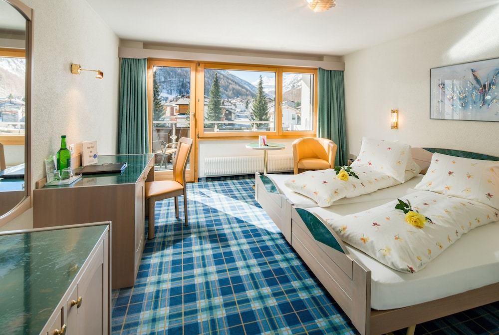 Classic Double Room, Balcony, Mountain View photo 1