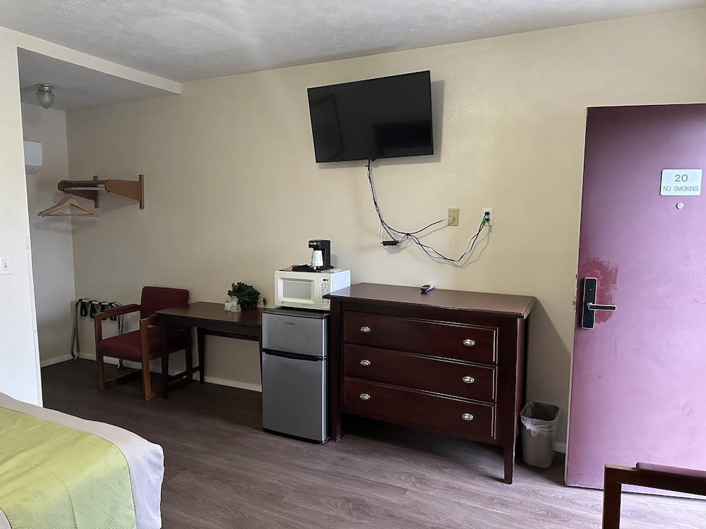 Economy Room, 1 Double Bed photo 2