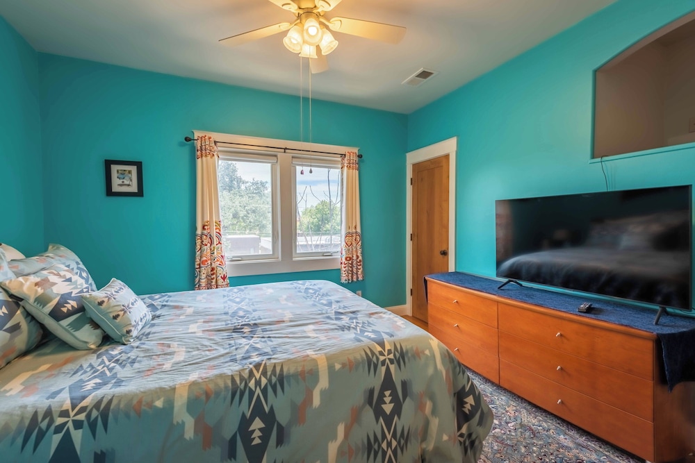 House, 2 Queen Beds, Patio, Garden View (Crafty Oak House) photo 2