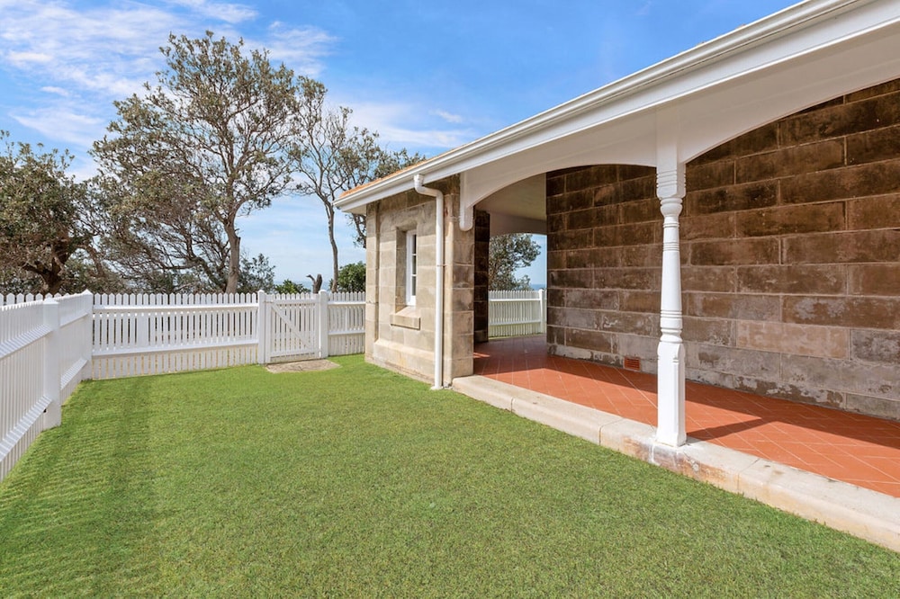 Assistant Lighthouse Keepers Quarters photo 1