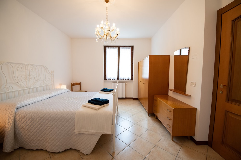 Comfort Apartment photo 2