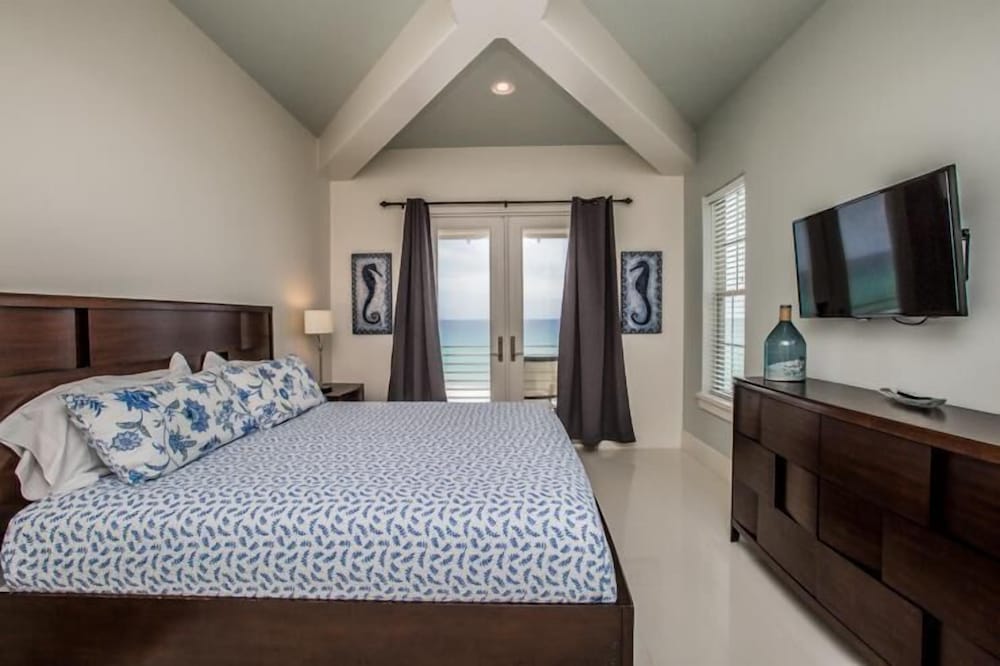 House, 6 Bedrooms, Ocean View, Beachfront