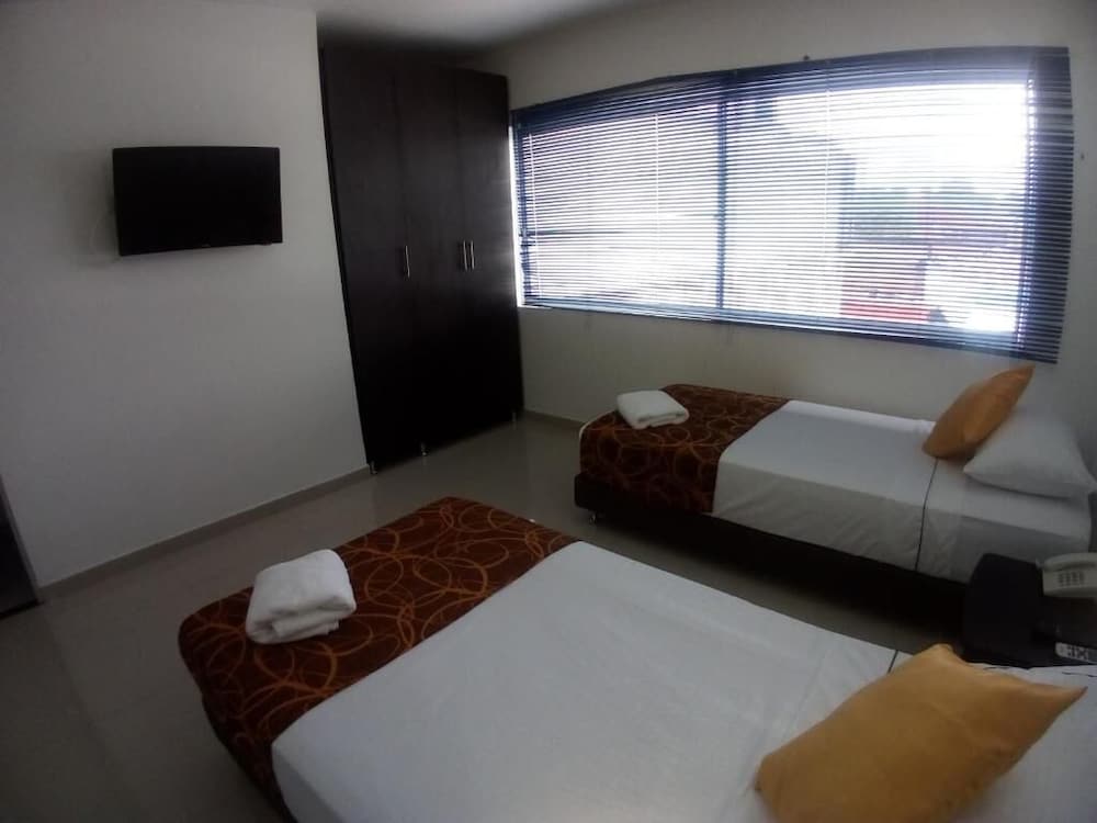 Standard Twin Room photo 2