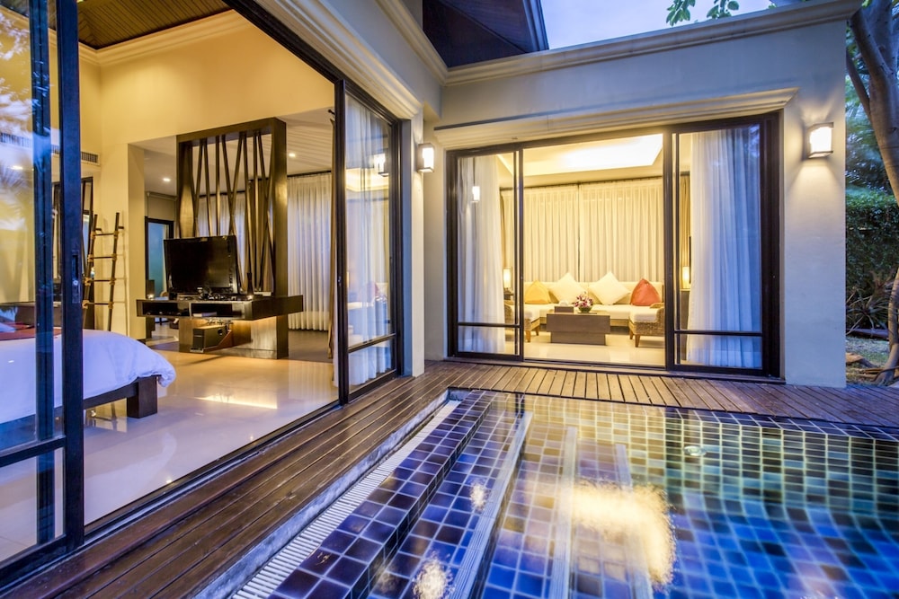 Two-Bedroom Deluxe Plunge Pool Villa photo 3