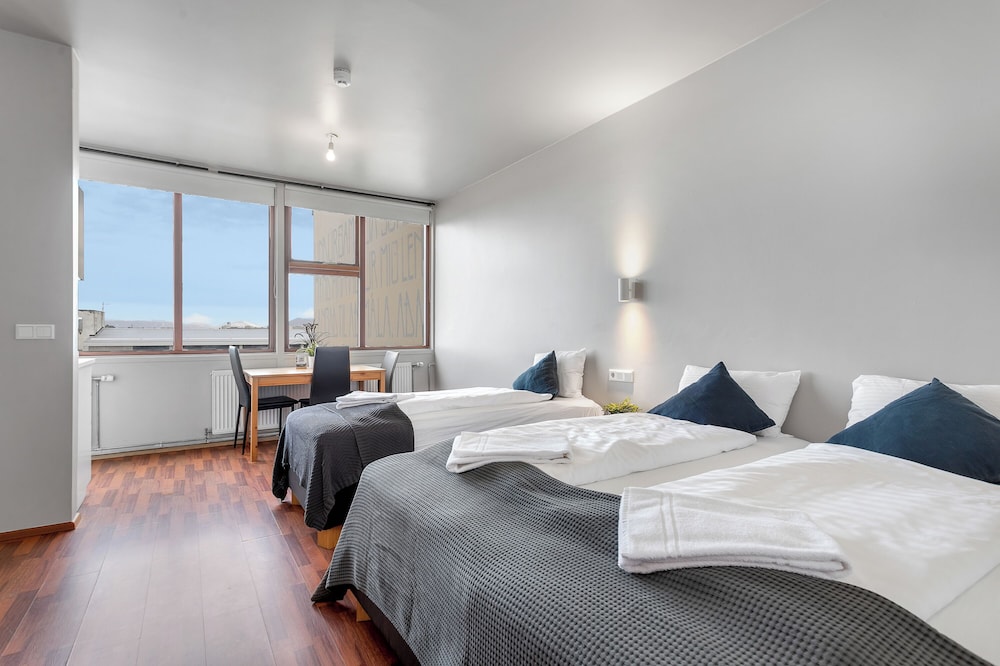 Studio, Multiple Beds - Three Adults - Photo 17