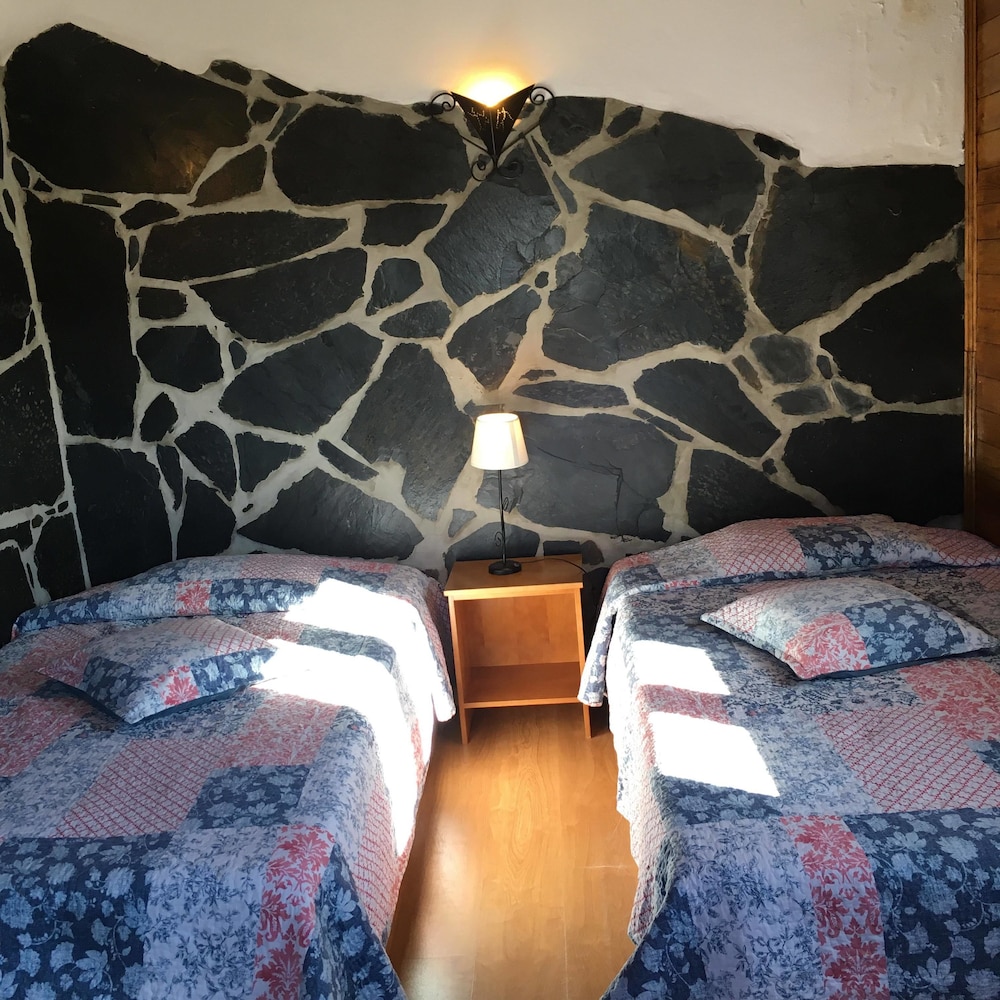 Superior Twin Room, Pool View photo 1