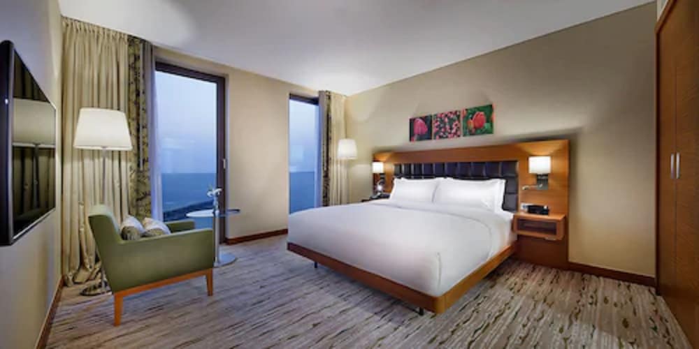 Suite, 1 King Bed