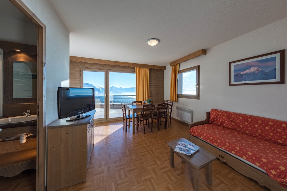 One Bedroom Apartment (for 6)