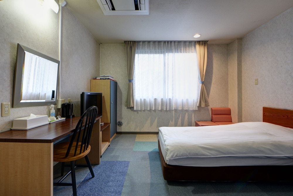 Twin Room, Non Smoking - Photo 3