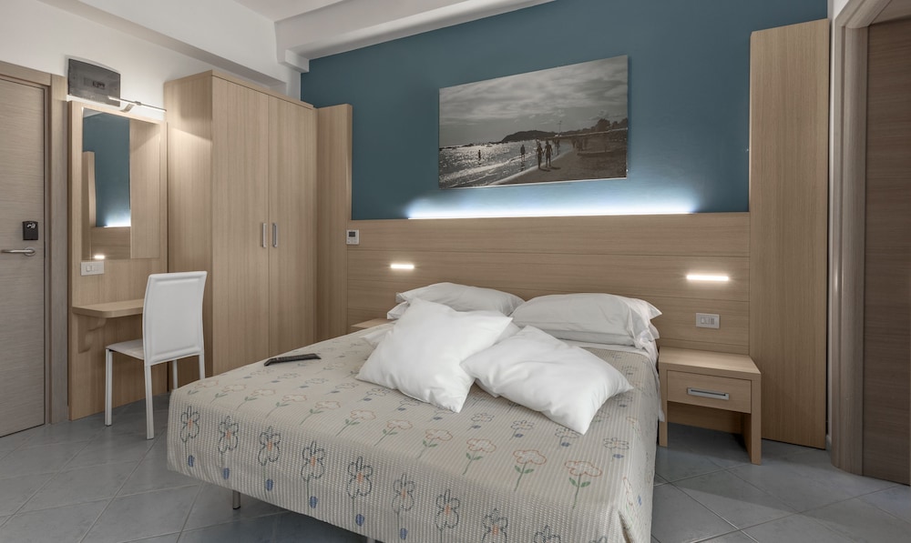 Quadruple Room (Perla) photo 3