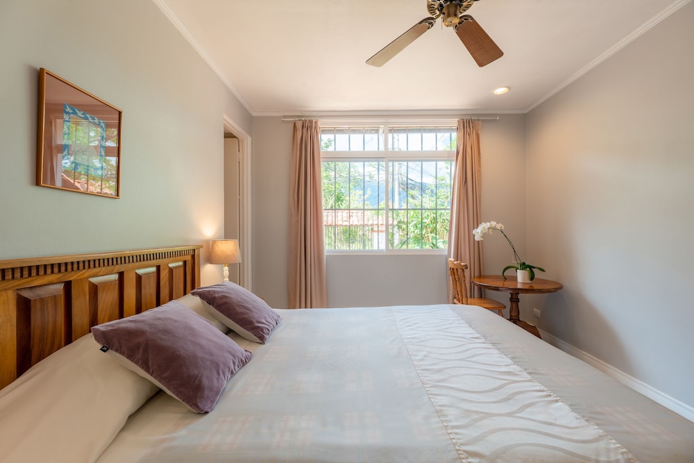 Standard Double or Twin Room photo 2