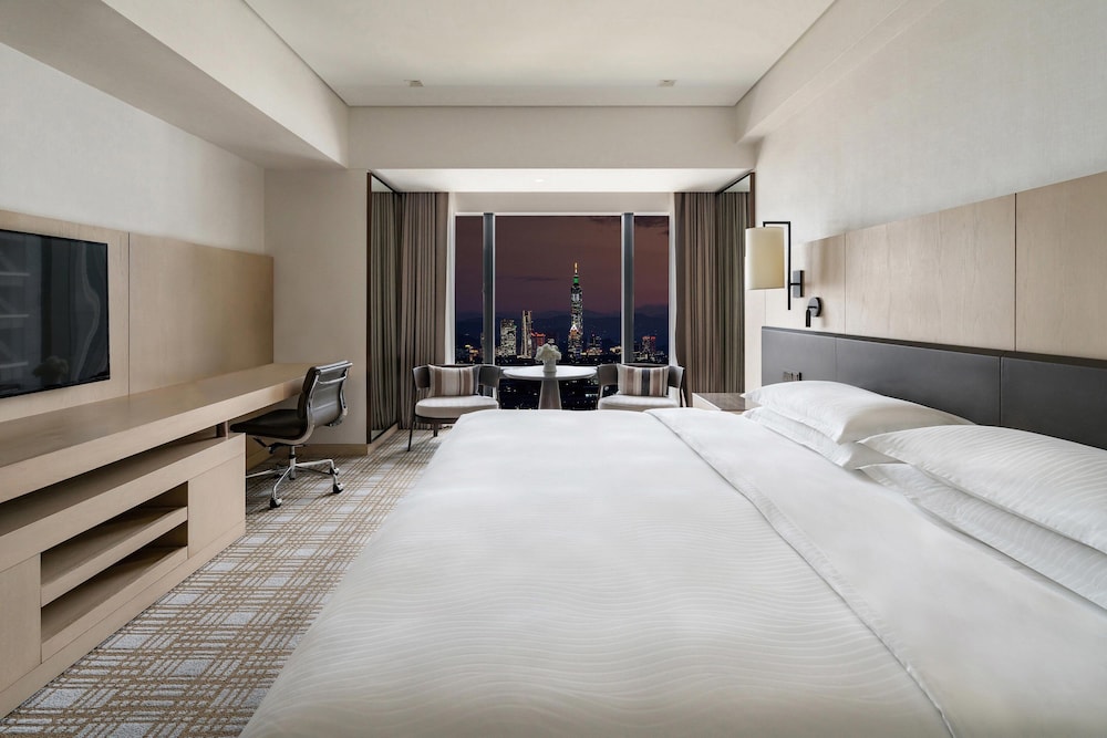 Executive Twin Room, 1 Double Bed photo 2