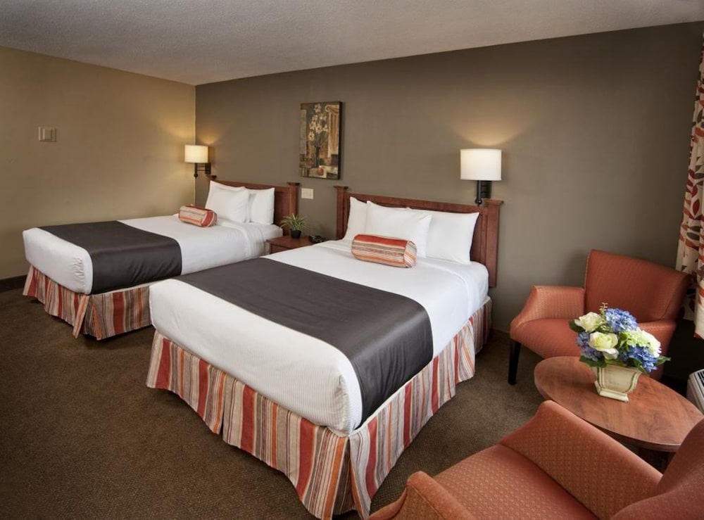 Standard Room, 2 Queen Beds, Non Smoking photo 3