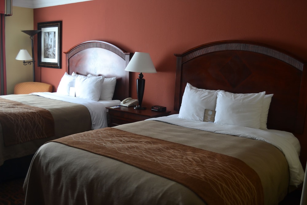 Standard Room, 2 Queen Beds, Non Smoking - Photo 3