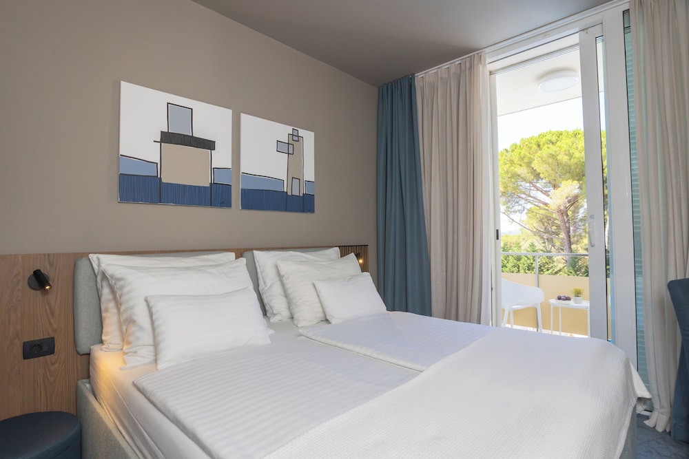 Comfort Double or Twin Room photo 1