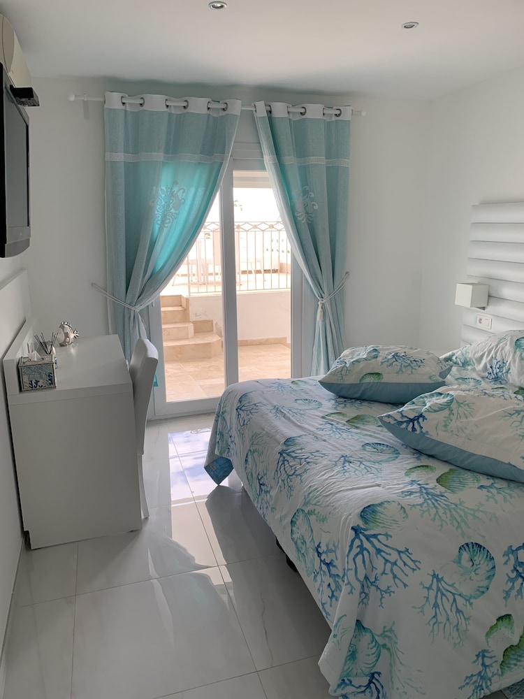 Junior Suite with Jacuzzi photo 2