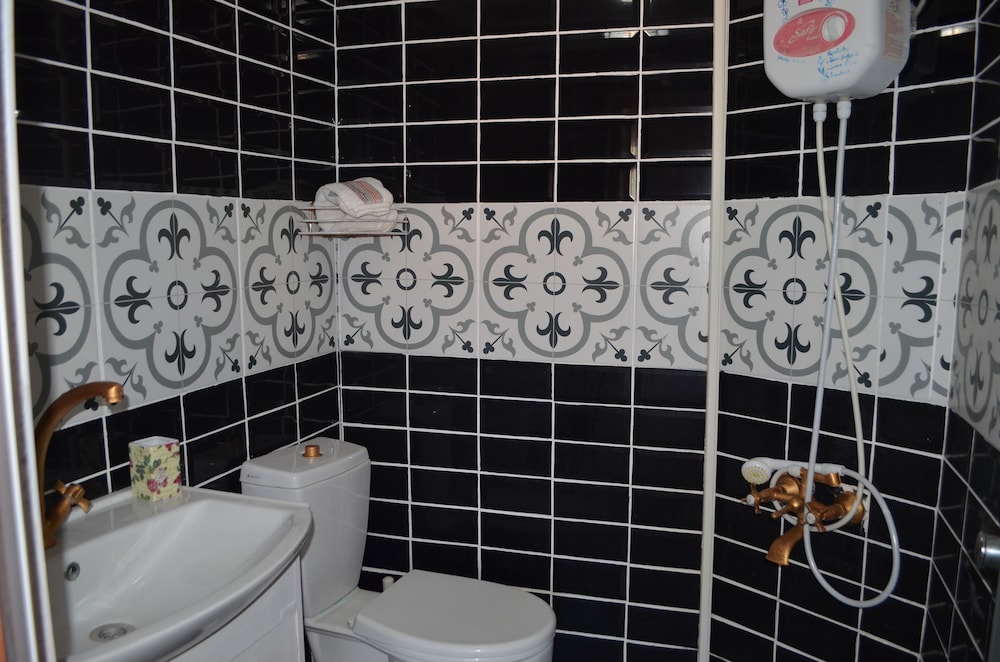 Standard Double Room - Photo 2