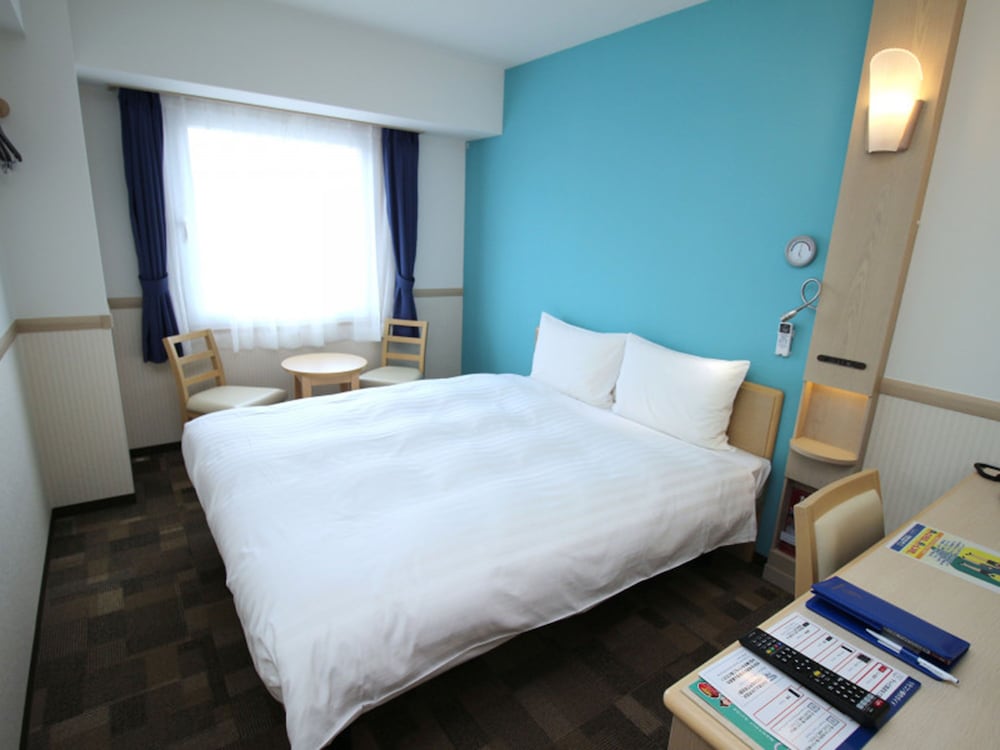 Standard Double Room, Smoking
