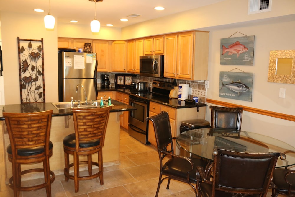 Townhome, 3 Bedrooms photo 3