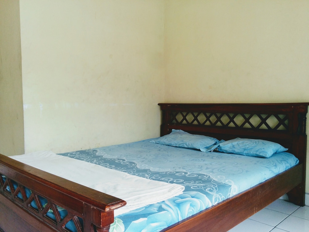 Economy Double Room (with AC)