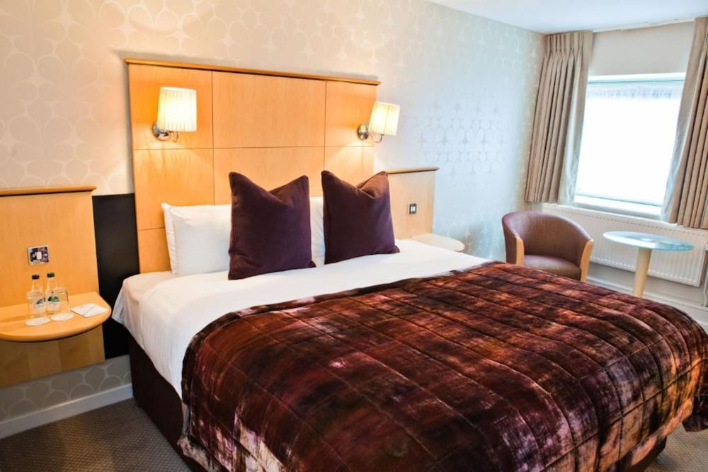 Superior Room, 1 King Bed, Non Smoking - Photo 2